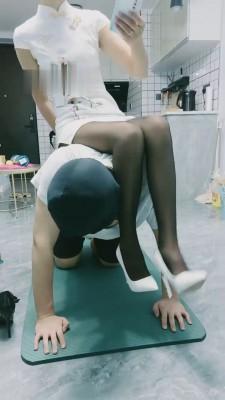 【小小小魔女】沐足小姐黑丝调狗 bf19156