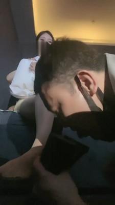 【七月大人】私人影院长靴肉丝恋足调 bf19187