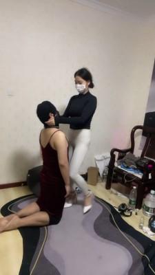 【馨然】教训喜欢变装的邻居 bf19201