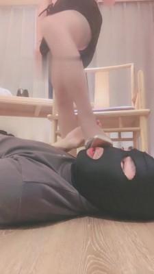 【桃子老师】桌底下的废物 bf19162