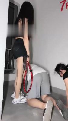 【时安】楼梯间羞辱情侣奴 bf19109