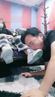 【萱萱】私人影院脏鞋臭袜辱【双视角版】 bf18996