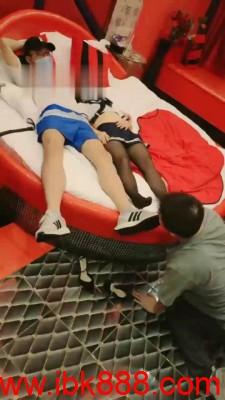 【重庆男神】情趣酒店情侣调绿帽 bf19093