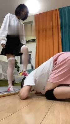 【朱砂痣】御姐帆布鞋白丝辱狗 bf18937