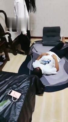 【馨然S】高跟丝袜踩踏鞭打羞辱贱狗 bf18876