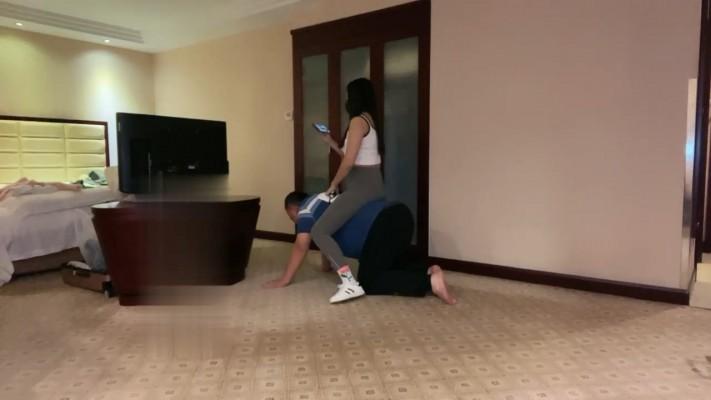 【若依】跪舔运动健身女神的原味 bf18933