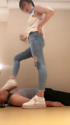 【晨颜】小白鞋白袜全体重踩踏 bf18899