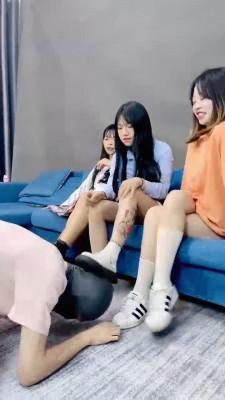 【狗哥】3学生素人原味脚辱狗 bf18863