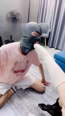 【狗哥】3学生素人原味脚辱狗 bf18863