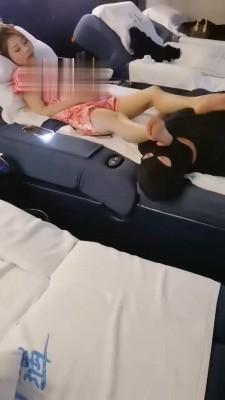 【美帝】当着素人技师的面调狗 bf18820