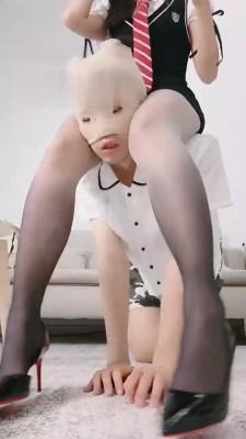 【一茶】高跟原味黑丝脚辱狗 bf18824