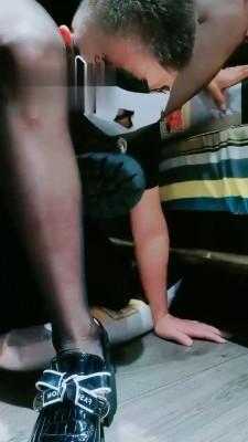 【Alice】强迫狗舔脚舔鞋 bf18720