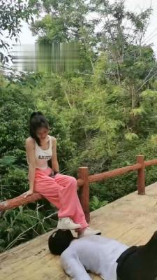 【暴力美学】双S野外吊绑鞭打狗【双视角版】 bf18585