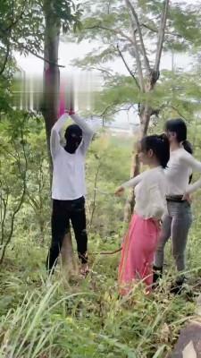 【暴力美学】双S野外吊绑鞭打狗【双视角版】 bf18585