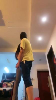 【苏州十三姨】快递员被玩成废物 bf18244