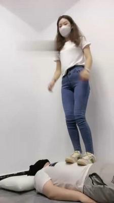 【虞姬S】运动鞋白棉袜踩地毯狗 bf18206