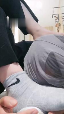 【甜音】捏脚喝水全体重踩脸 bf18138