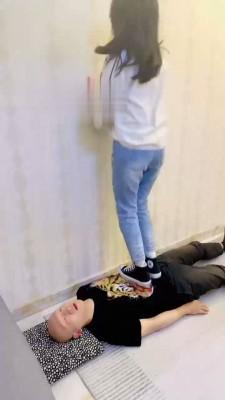 【冷凝大大】帆布鞋全体重踩踏 bf18171