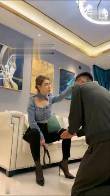 【妮可】御姐S深夜教训小奶狗 bf18195