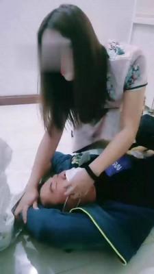 【褒姒女王】楼道里抓住bt虐成狗 bf18559