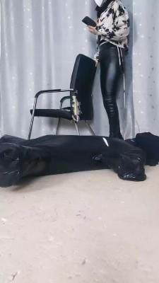 【雪儿】长靴高跟全体重踩踏 bf18560