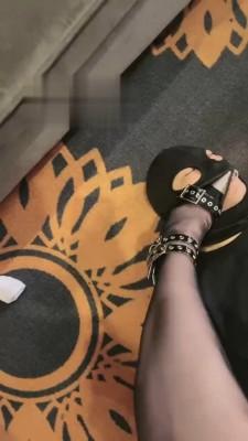 【安主】高跟黑丝全体重踩踏 bf18492