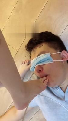 【奶味茶茶】超脏运动鞋臭白袜辱狗 bf18431