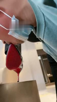 【妮可】霸道女总裁掰弯员工 bf18415