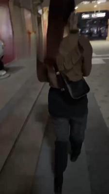 【橘子没熟】户外漂亮闺蜜做狗 bf18435