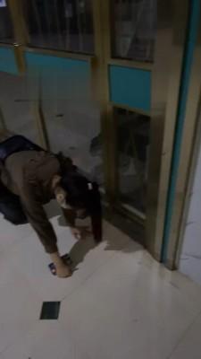 【橘子没熟】户外漂亮闺蜜做狗 bf18435