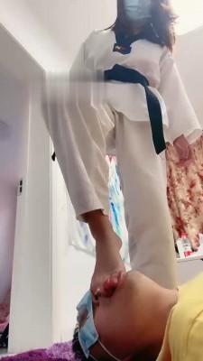 【小劳拉】跆拳道女神踢踹虐 bf18418