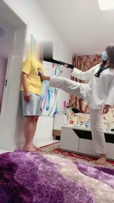 【小劳拉】跆拳道女神踢踹虐 bf18418