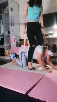 【心竹殿下】被疯狂羞辱的女大学生 bf18371