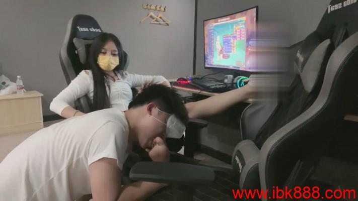 【奈奈生】JK小姐姐羞辱虐打狗 bf18133