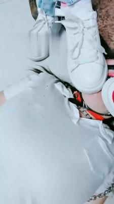 【梦幻大大】带素人闺蜜入圈调母畜 bf18321