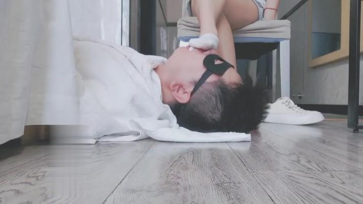 【金桔小主】人体鞋底清理工具 bf18083