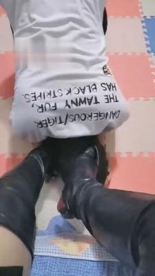 【暖暖】工厂小妹强制踢踹废物狗 bf18082