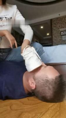 【奶欲】惩罚迟到狗当坐垫 bf18077