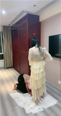 【逗逗】胶带捆绑强制吞咽脏东西 bf5810