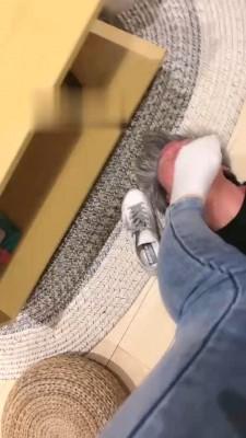 【一嬛女王】当着素人的面羞辱老狗 bf18029