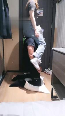 【甜音】舔脏小白鞋臭网袜 bf17981