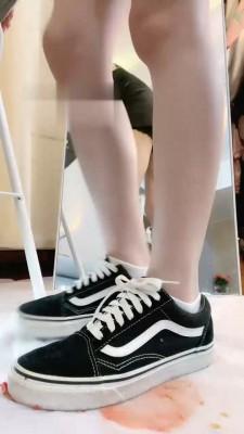 【芷晴】沉浸式踩踏碾压食物 bf17987