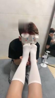 【璃S】白袜踩脸无视 bf17928