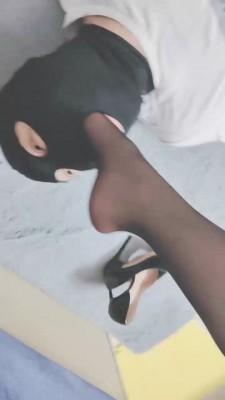 【灵竹】窒息舔鞋深喉专场【完整版】 bf17889