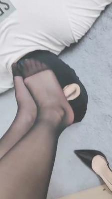 【灵竹】窒息舔鞋深喉专场【完整版】 bf17889