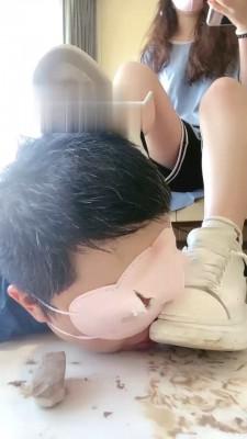 【维因】强迫狗舔泥巴脏鞋底 bf17869