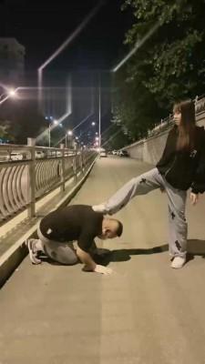 【小祖宗S】深夜户外溜贱狗 bf17894