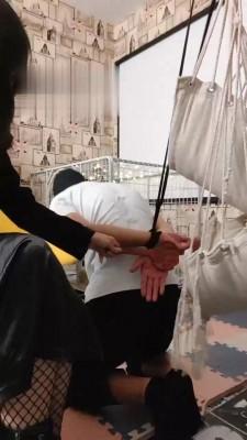 【蓉s】御姐吊绑虐圈养奴 bf17767