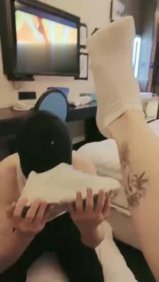 【初恋】运动鞋棉袜羞辱狗奴 bf17735