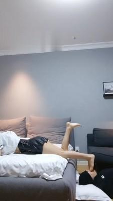 【丫丫啊】裸足踩虐提档 bf17715